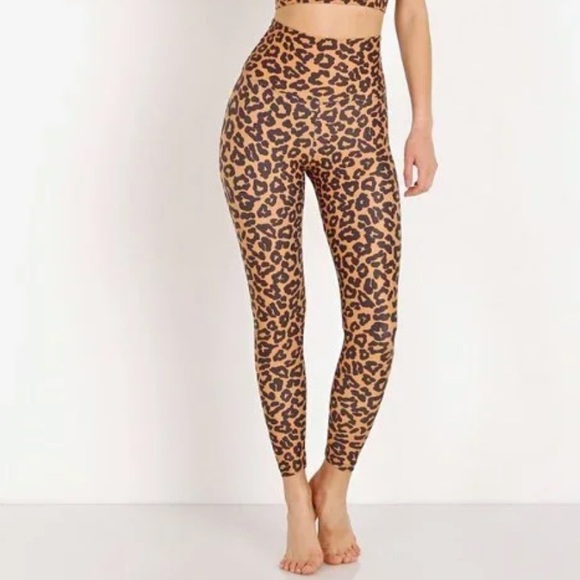 Beach Riot Pants - Beach Riot Sport Piper Leopard Print Legging